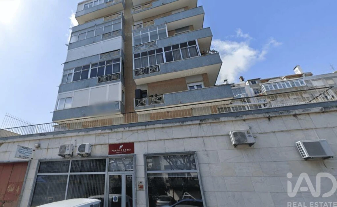 Apartamento T3 para Venda em Benfica Foto 3