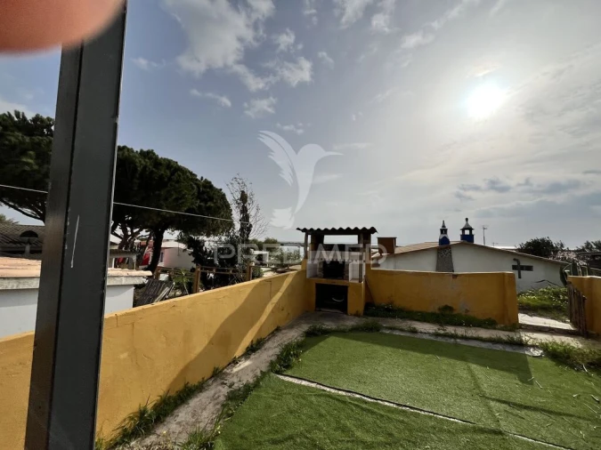 Moradia T3 para Venda em Quelfes Foto 19