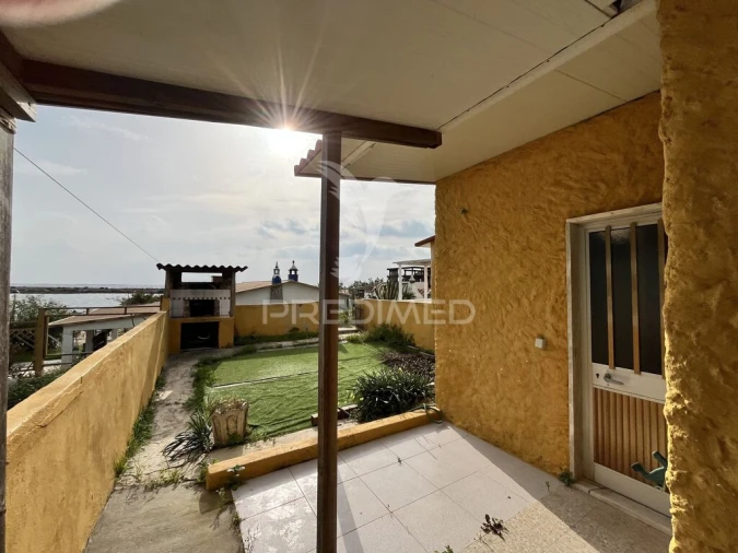 Moradia T3 para Venda em Quelfes Foto 18