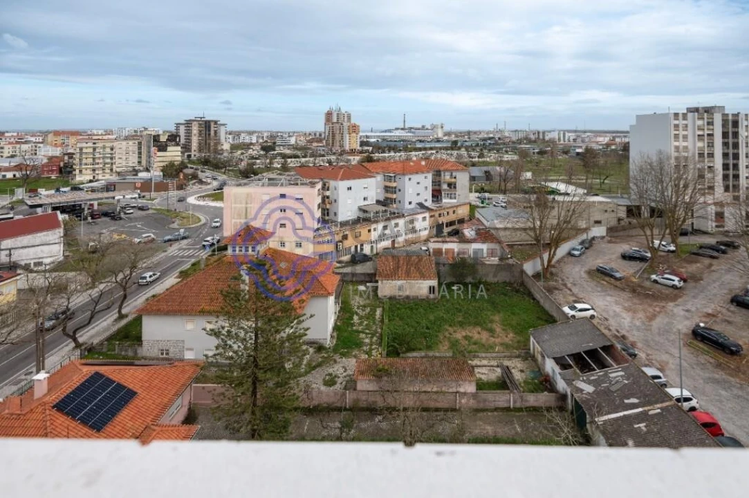 Apartamento T1 para Venda em Marinha Grande Foto 22