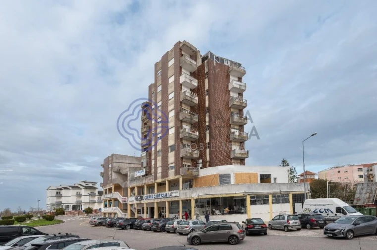 Apartamento T1 para Venda em Marinha Grande Foto 3