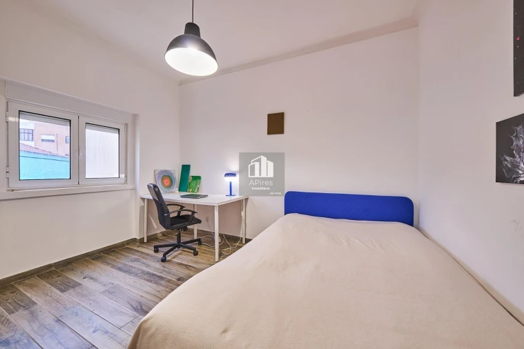 Apartamento T3 para Venda em Almada, Cova da Piedade, Pragal e Cacilhas Foto 9