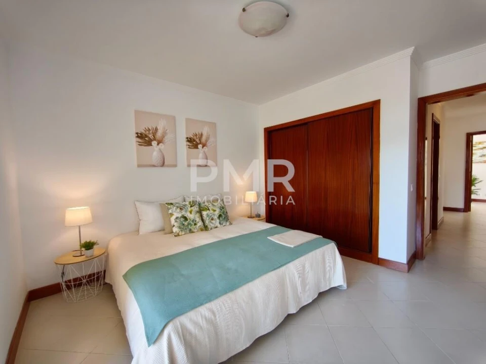 Apartamento T2 para Venda em Albufeira e Olhos de Água Foto 15