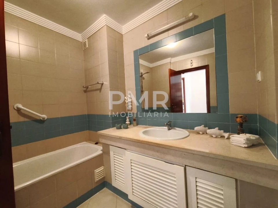 Apartamento T2 para Venda em Albufeira e Olhos de Água Foto 17