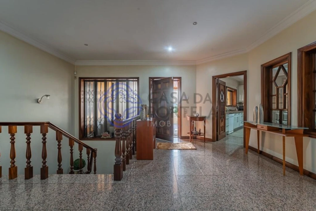 Moradia T5 para Venda em Castêlo da Maia Foto 13