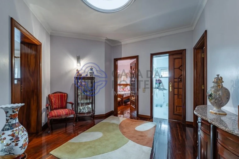 Moradia T5 para Venda em Castêlo da Maia Foto 27