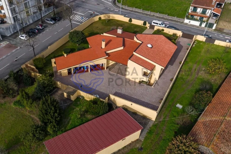 Moradia T5 para Venda em Castêlo da Maia Foto 45