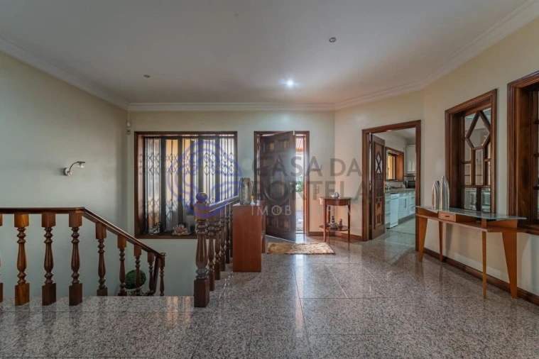 Moradia T5 para Venda em Castêlo da Maia Foto 13