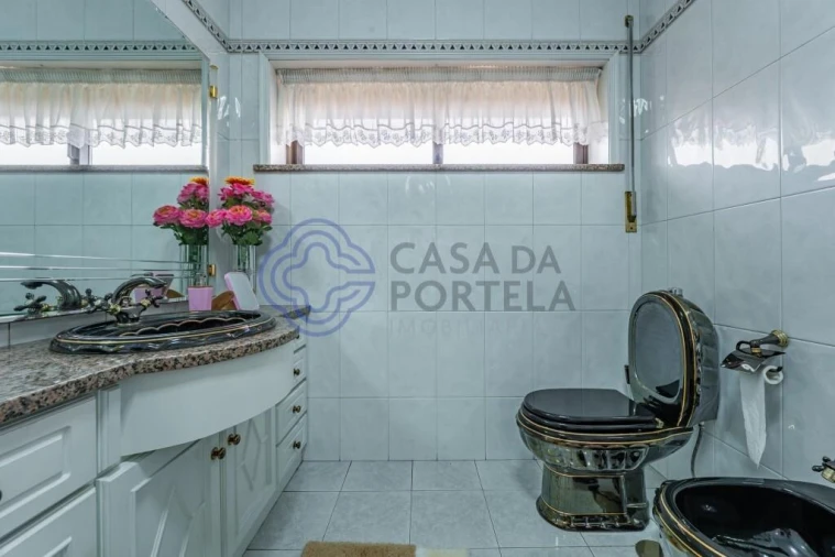 Moradia T5 para Venda em Castêlo da Maia Foto 22