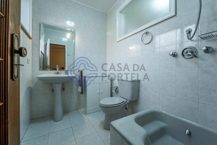 Moradia T5 para Venda em Castêlo da Maia Foto 25