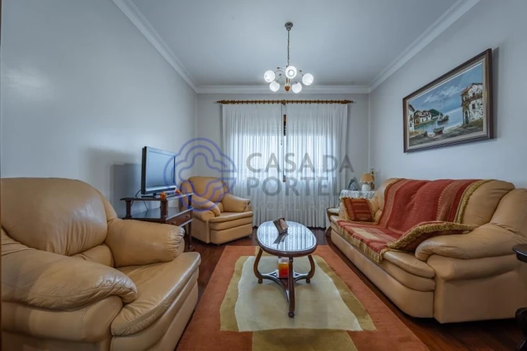 Moradia T5 para Venda em Castêlo da Maia Foto 19