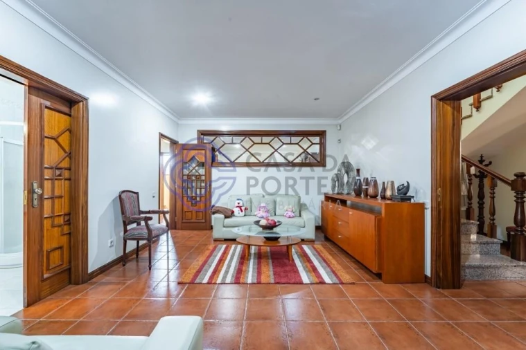 Moradia T5 para Venda em Castêlo da Maia Foto 34