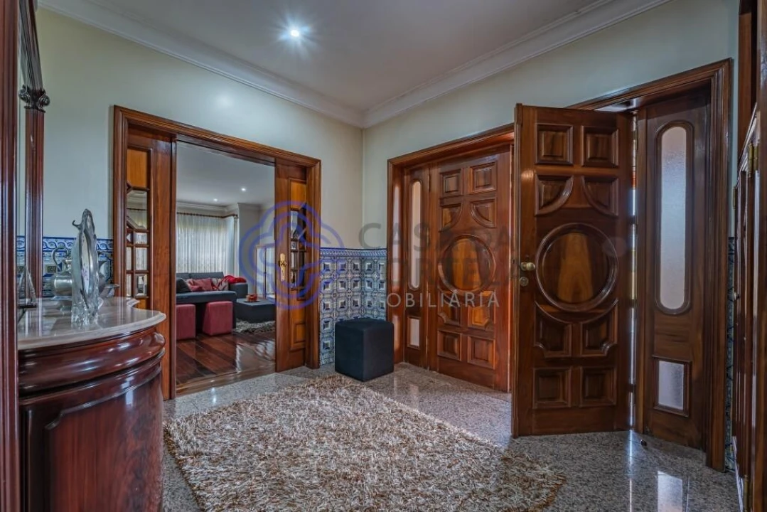 Moradia T5 para Venda em Castêlo da Maia Foto 5