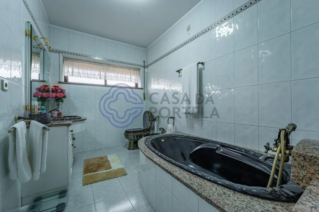 Moradia T5 para Venda em Castêlo da Maia Foto 21