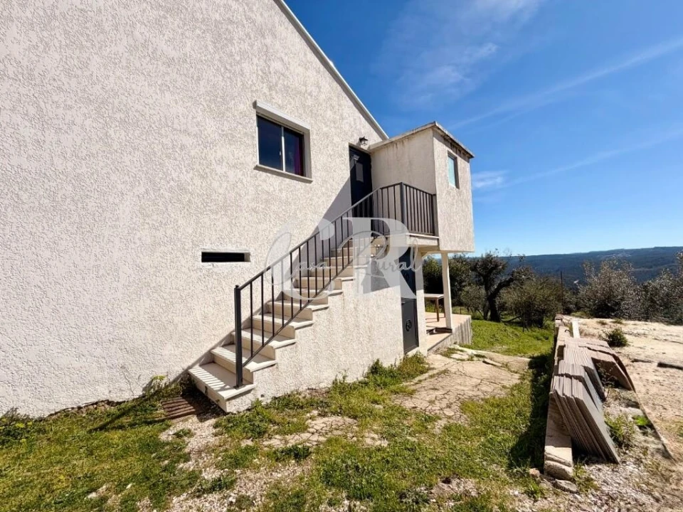 Moradia T2 para Venda em Figueiró dos Vinhos e Bairradas Foto 3