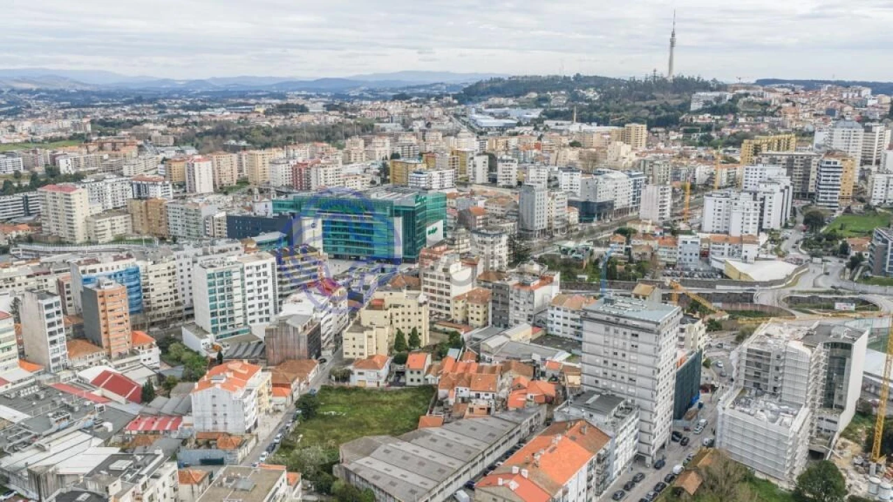 Moradia T3 para Venda em Mafamude e Vilar do Paraíso Foto 2