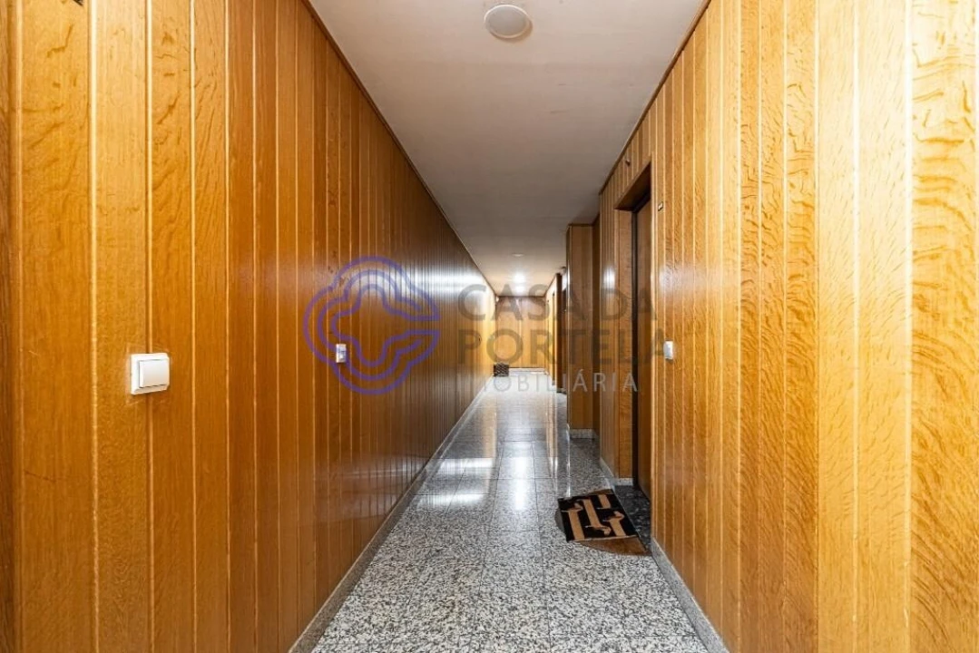 Apartamento T2 para Venda em Cidade da Maia Foto 34