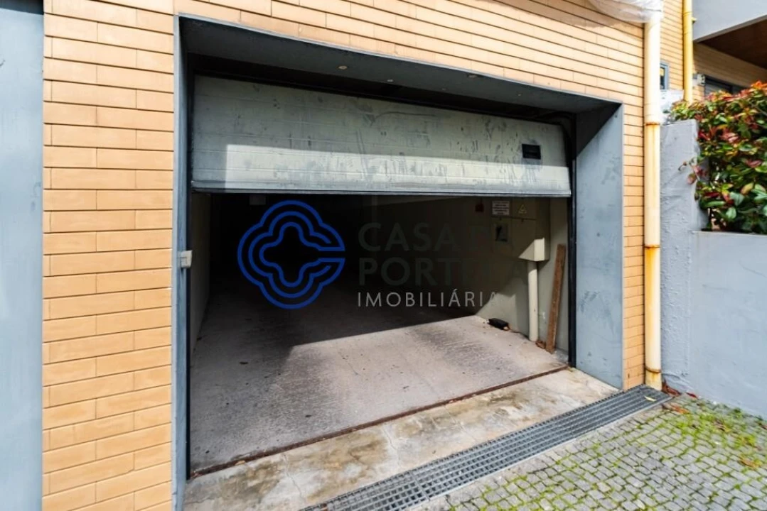 Apartamento T2 para Venda em Cidade da Maia Foto 43