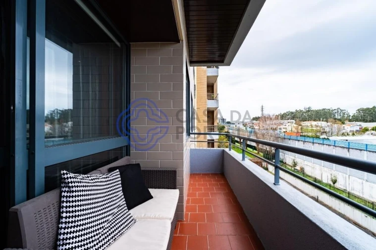 Apartamento T2 para Venda em Cidade da Maia Foto 12