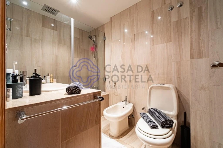 Apartamento T2 para Venda em Cidade da Maia Foto 29