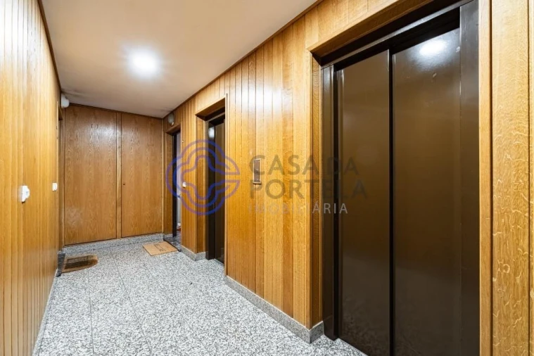 Apartamento T2 para Venda em Cidade da Maia Foto 33