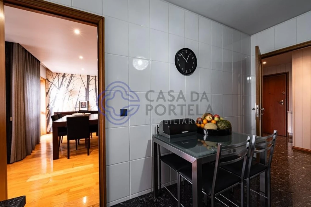 Apartamento T2 para Venda em Cidade da Maia Foto 18