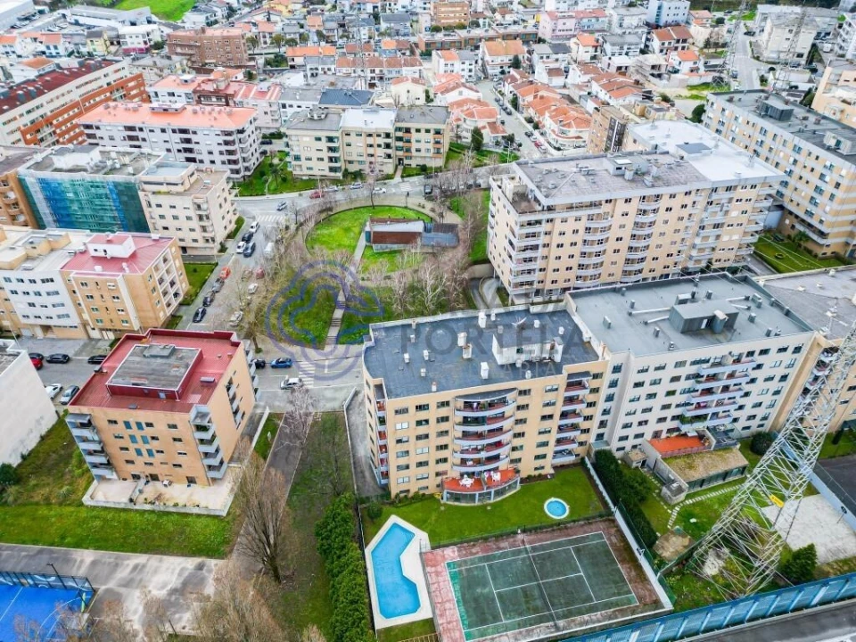 Apartamento T2 para Venda em Cidade da Maia Foto 48