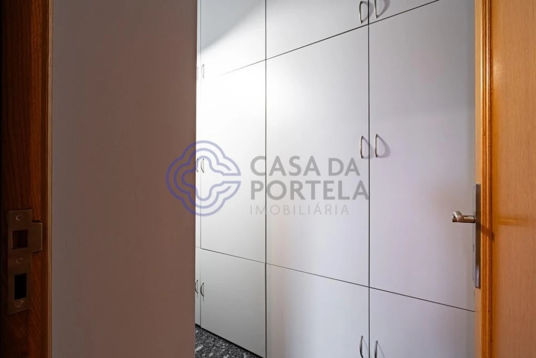 Apartamento T2 para Venda em Cidade da Maia Foto 23