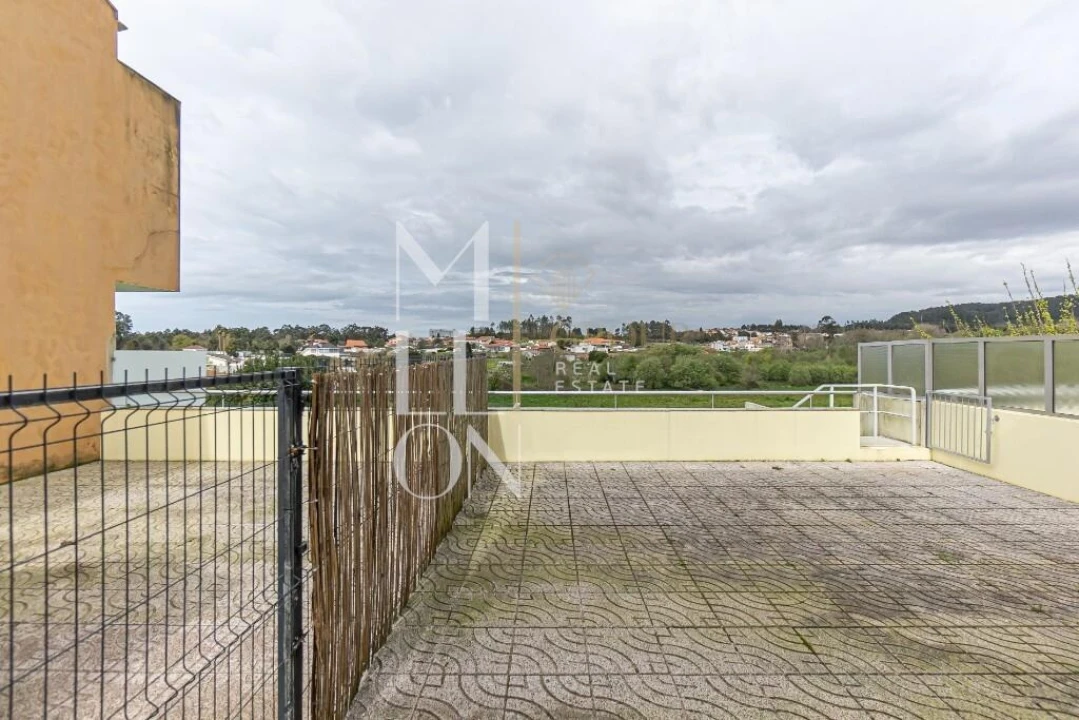 Moradia T4 para Venda em Serzedo e Perosinho Foto 47
