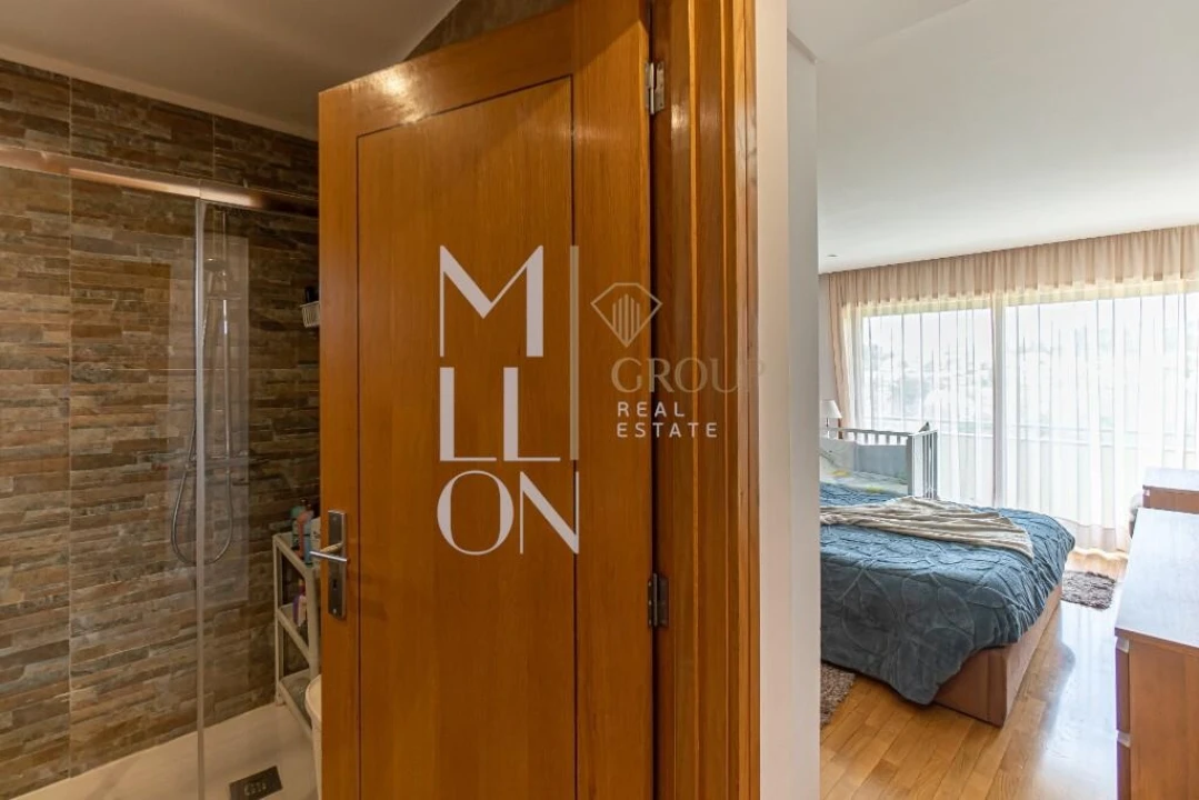 Moradia T4 para Venda em Serzedo e Perosinho Foto 22