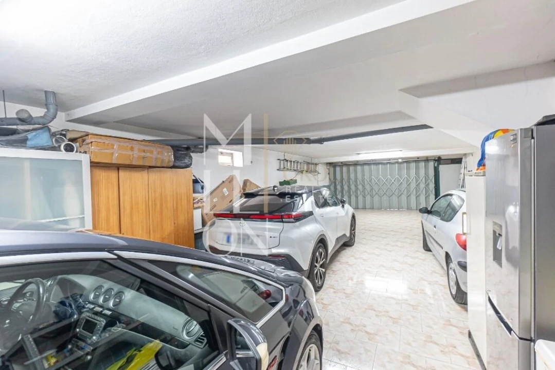 Moradia T4 para Venda em Serzedo e Perosinho Foto 42