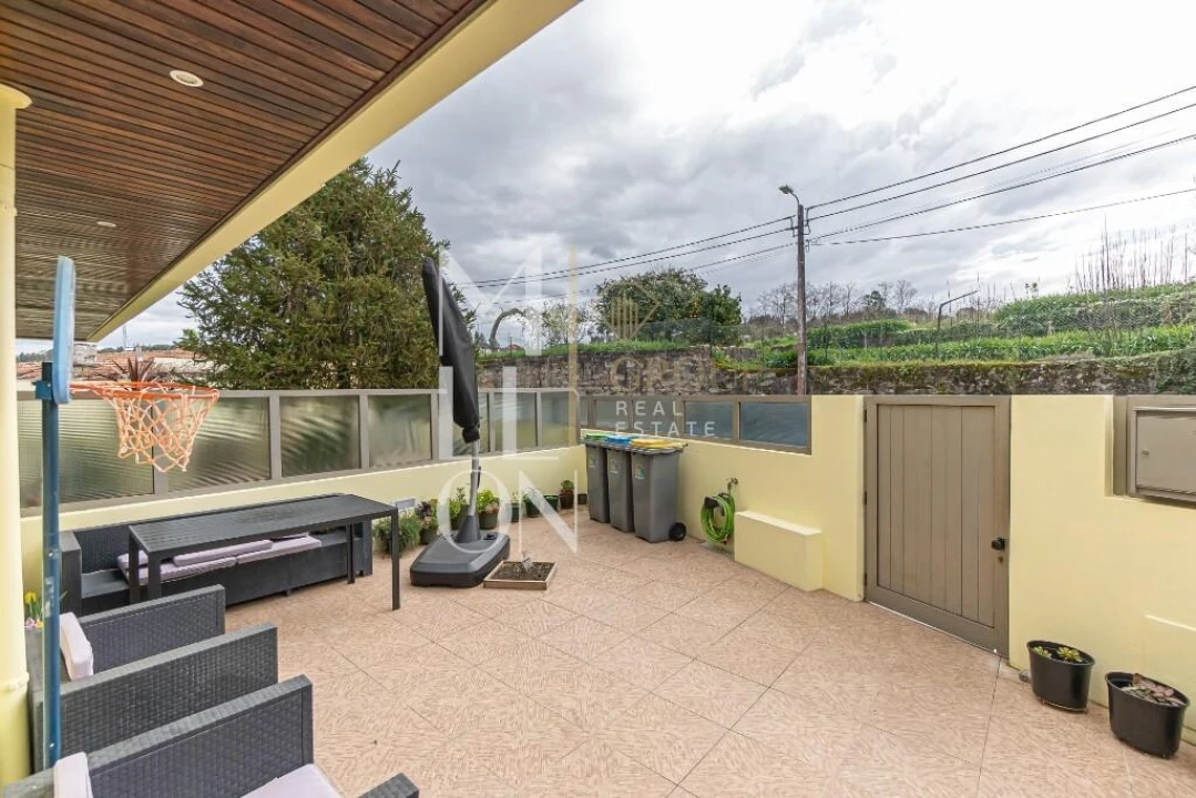 Moradia T4 para Venda em Serzedo e Perosinho Foto 49