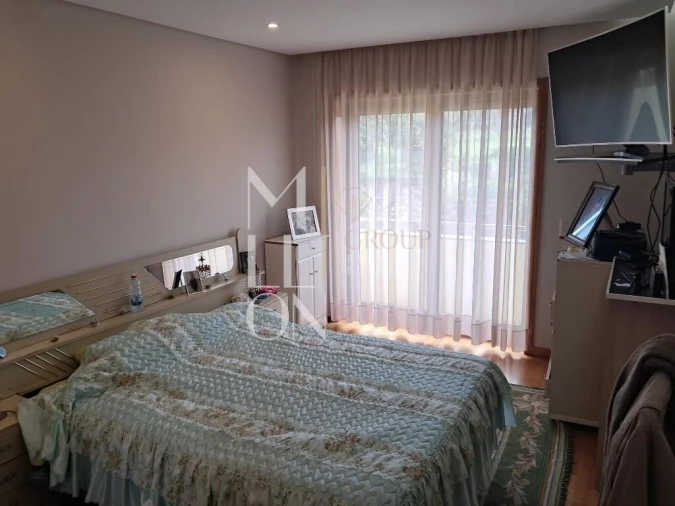 Moradia T4 para Venda em Serzedo e Perosinho Foto 12