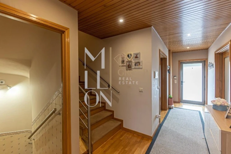 Moradia T4 para Venda em Serzedo e Perosinho Foto 6