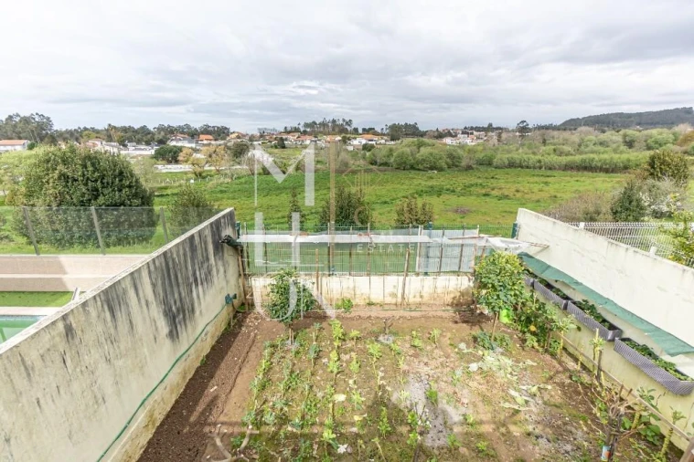 Moradia T4 para Venda em Serzedo e Perosinho Foto 43