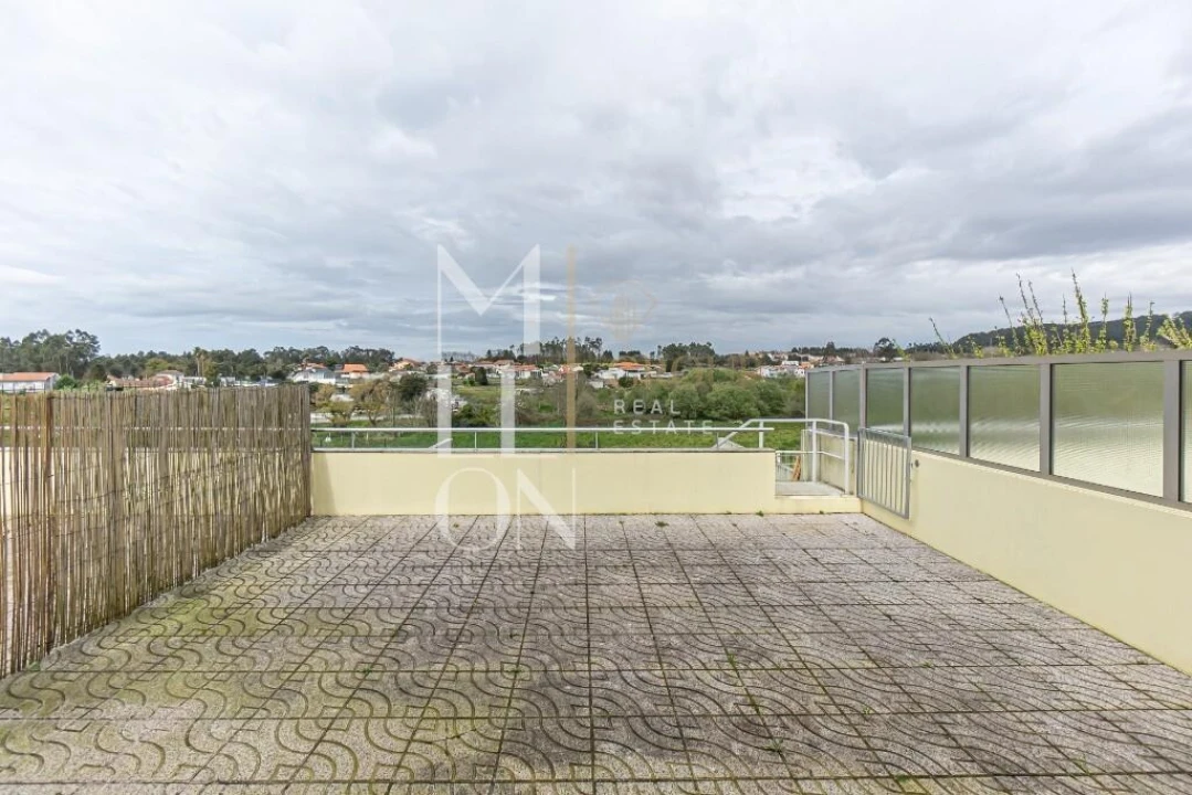 Moradia T4 para Venda em Serzedo e Perosinho Foto 48