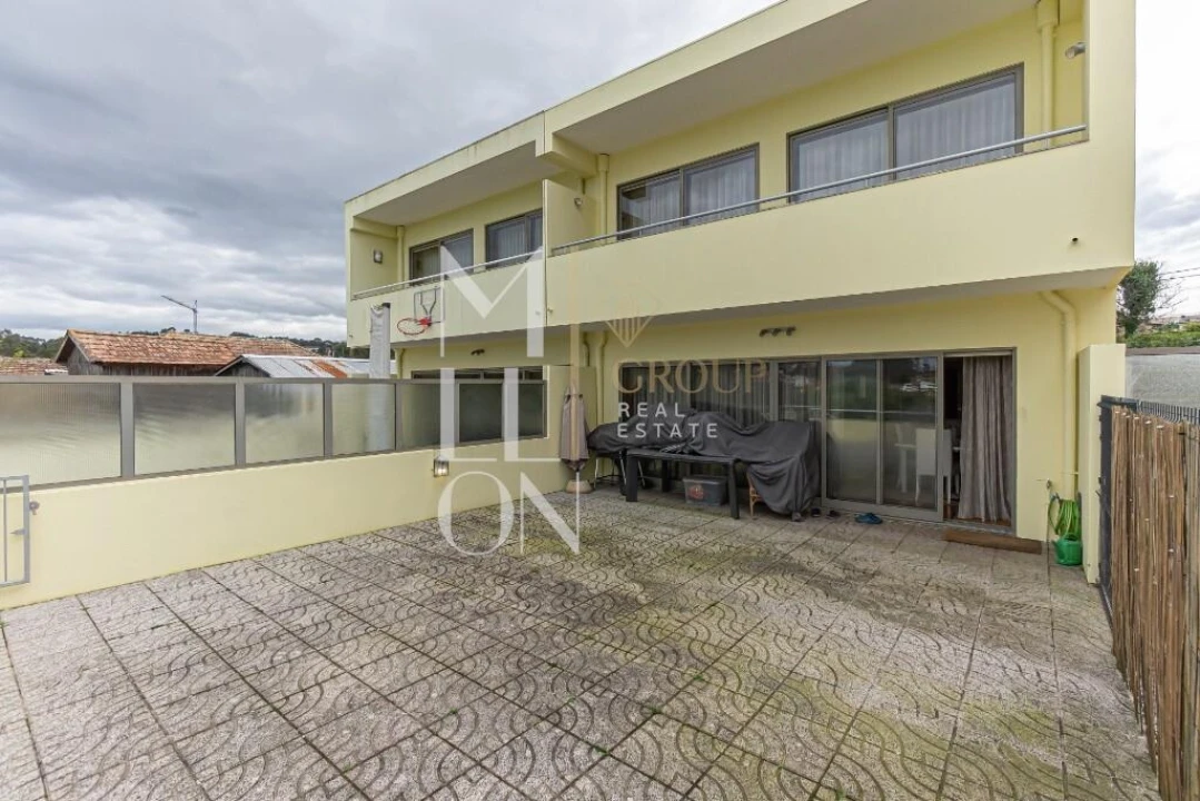 Moradia T4 para Venda em Serzedo e Perosinho Foto 46