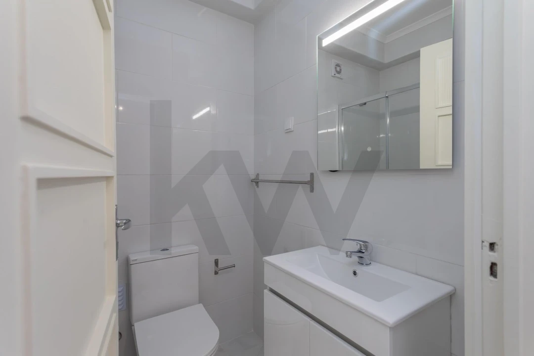 Apartamento T3 para Arrendamento em Arroios Foto 28