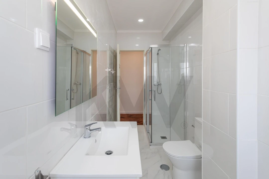 Apartamento T3 para Arrendamento em Arroios Foto 9