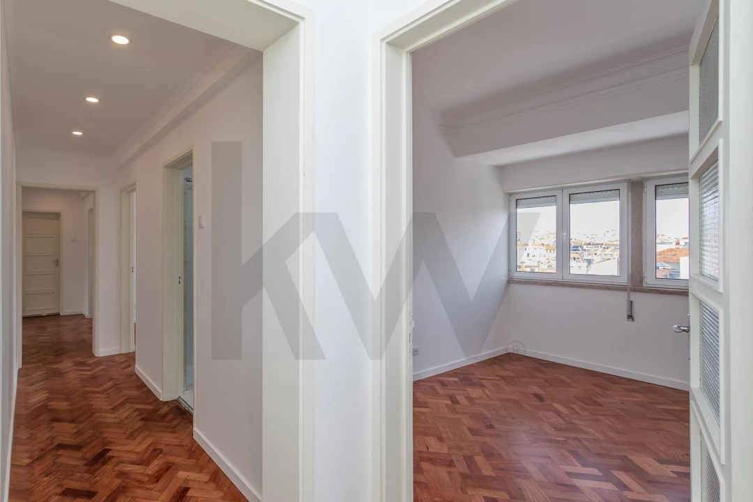 Apartamento T3 para Arrendamento em Arroios Foto 2