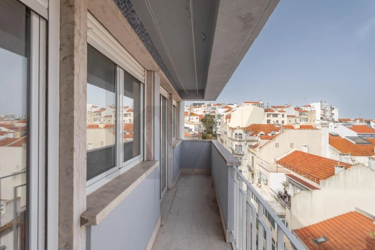 Apartamento T3 para Arrendamento em Arroios Foto 16