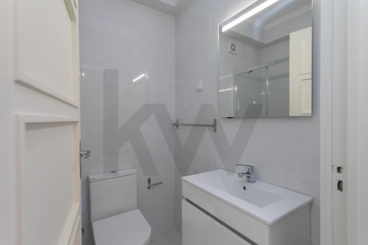 Apartamento T3 para Arrendamento em Arroios Foto 28