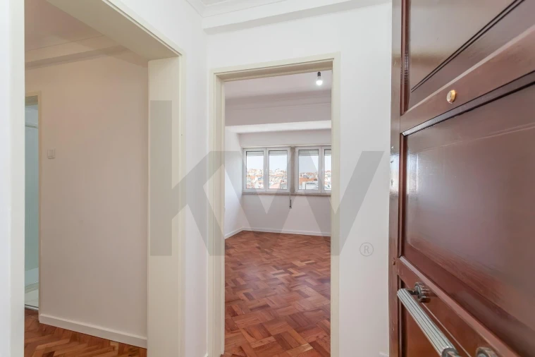 Apartamento T3 para Arrendamento em Arroios Foto 35