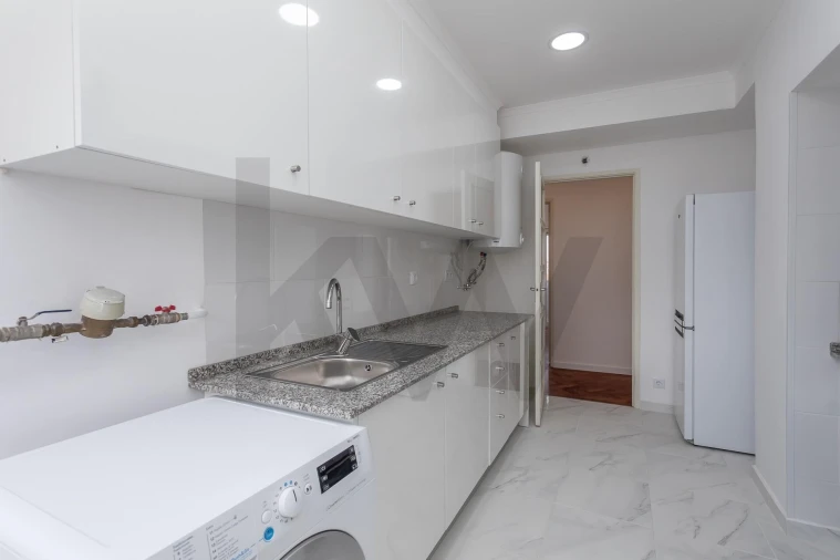 Apartamento T3 para Arrendamento em Arroios Foto 13