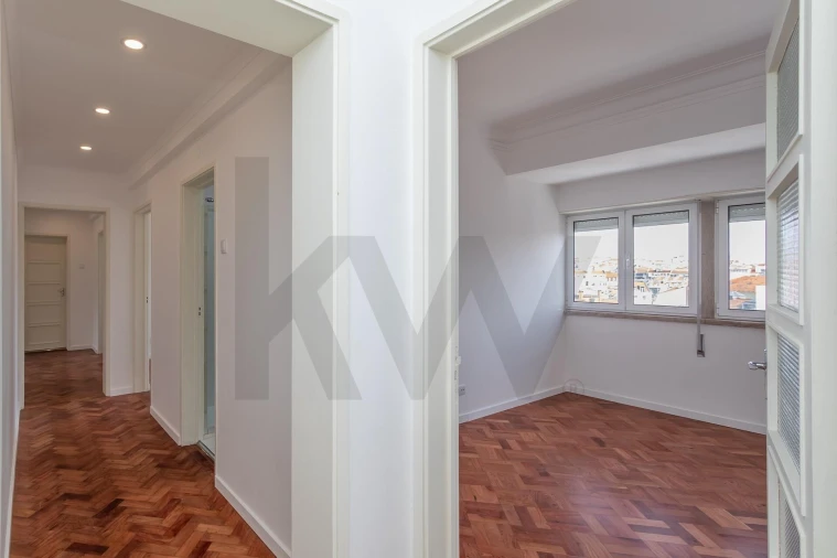 Apartamento T3 para Arrendamento em Arroios Foto 2