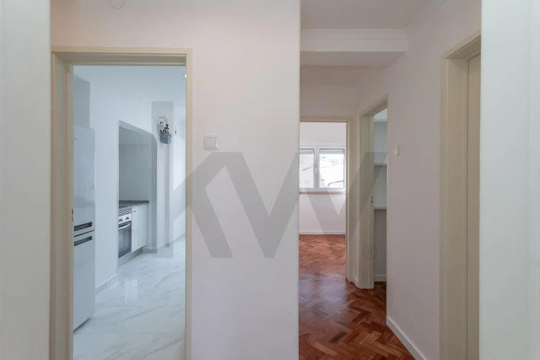 Apartamento T3 para Arrendamento em Arroios Foto 10