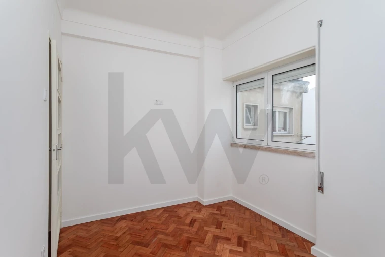 Apartamento T3 para Arrendamento em Arroios Foto 31