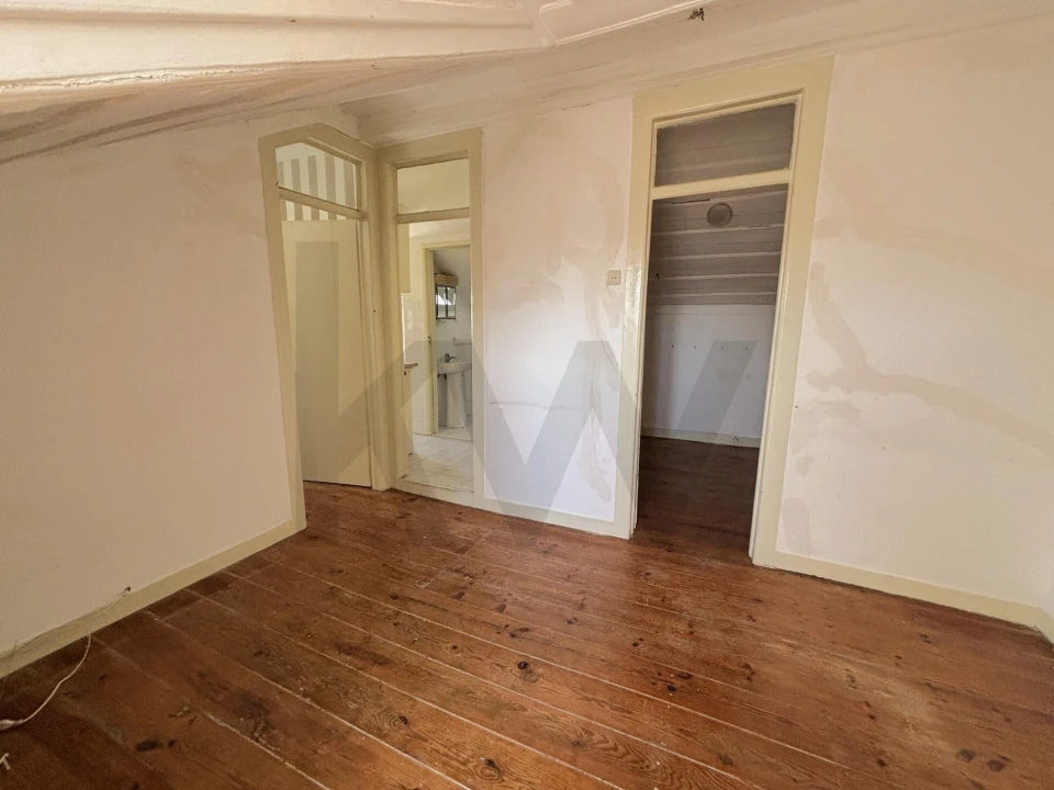 Apartamento T1 para Venda em Santa Maria Maior Foto 5