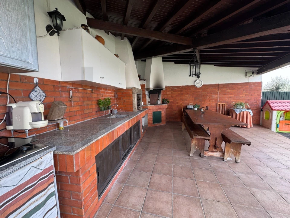 Moradia T4 para Venda em Repeses e São Salvador Foto 38