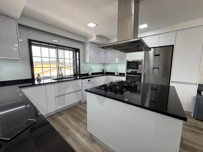 Moradia T4 para Venda em Repeses e São Salvador Foto 12